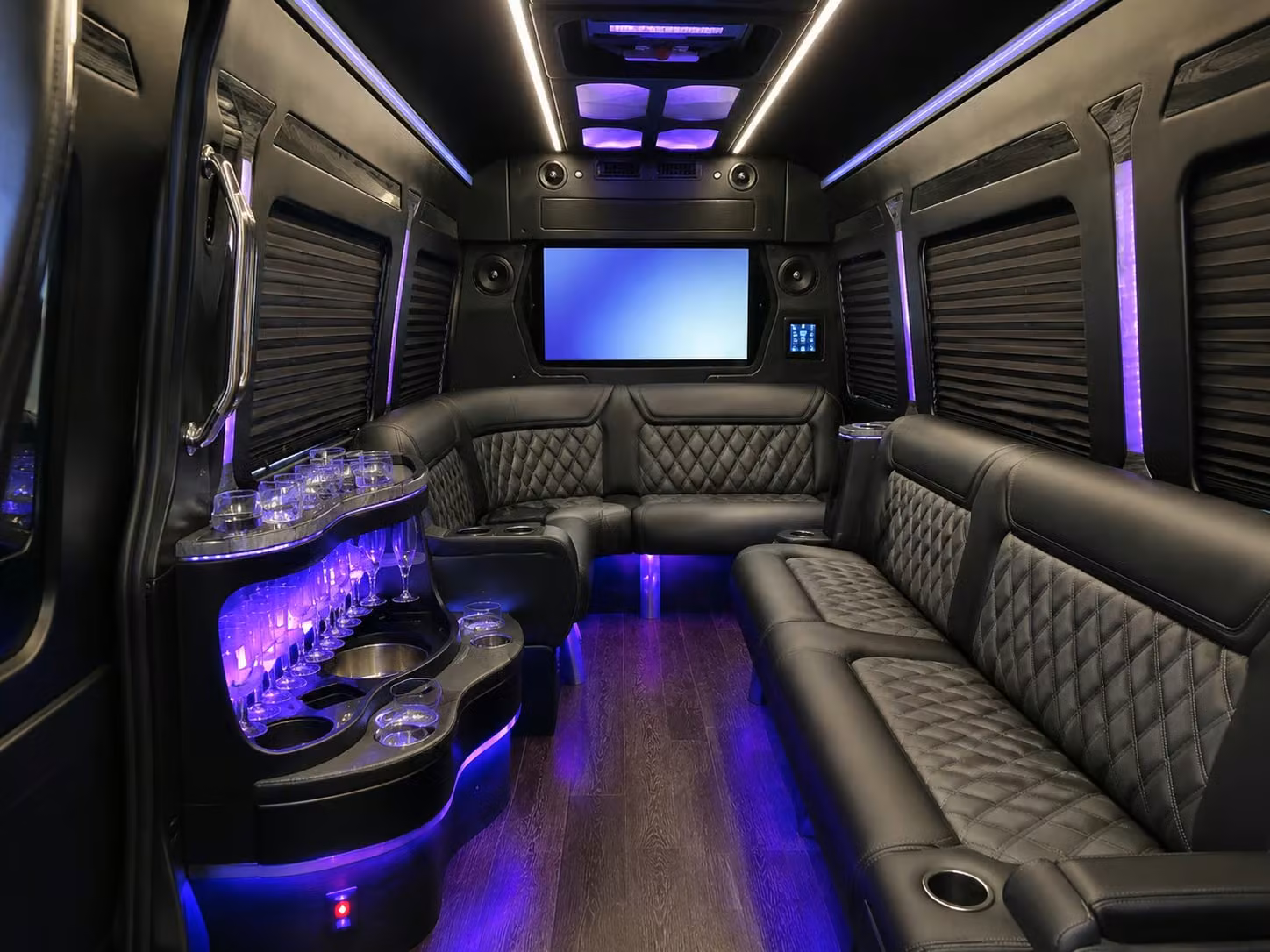 construction crew shuttles and worksite transportation in miramar
