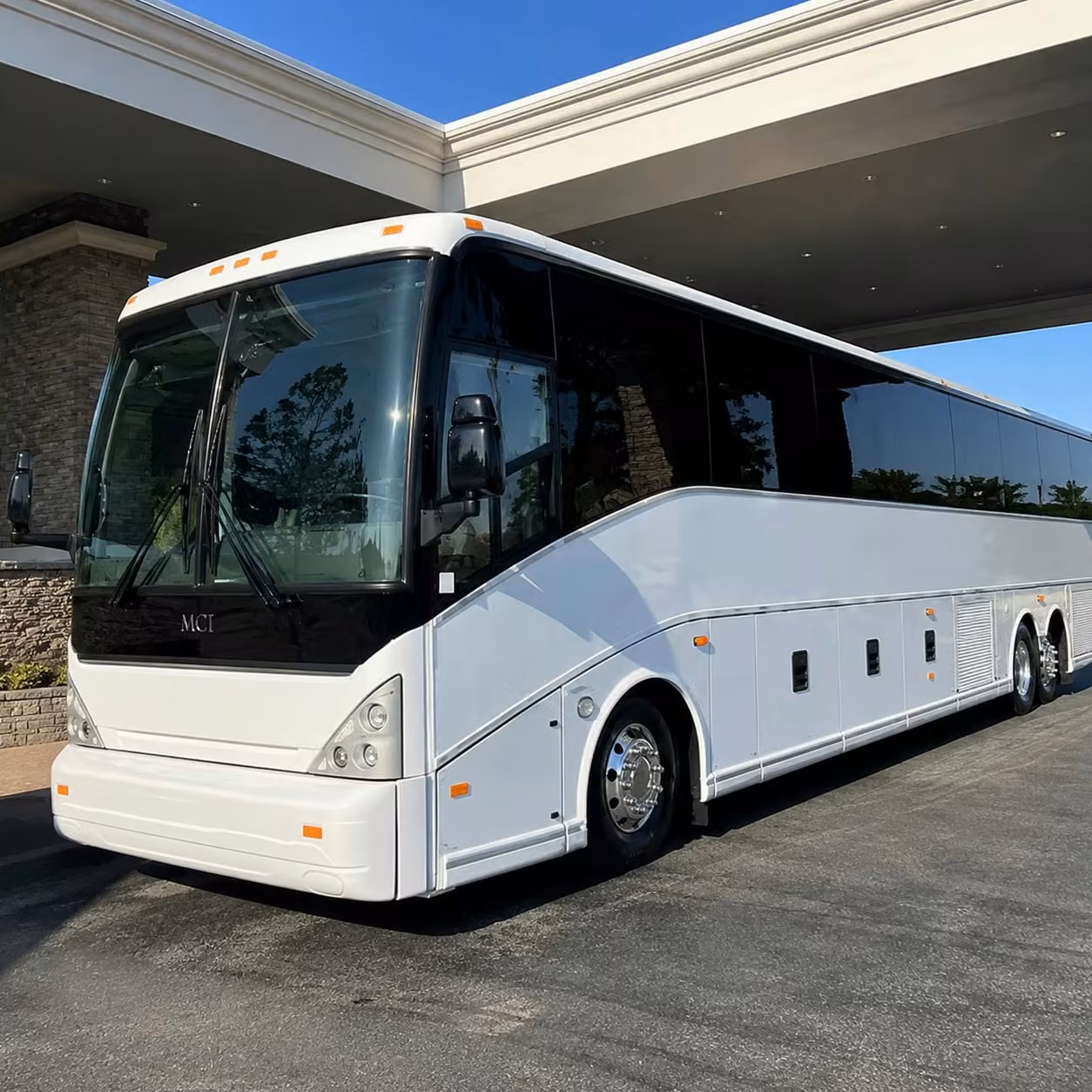 you can find and book airport transportation in miramar and any nearby city